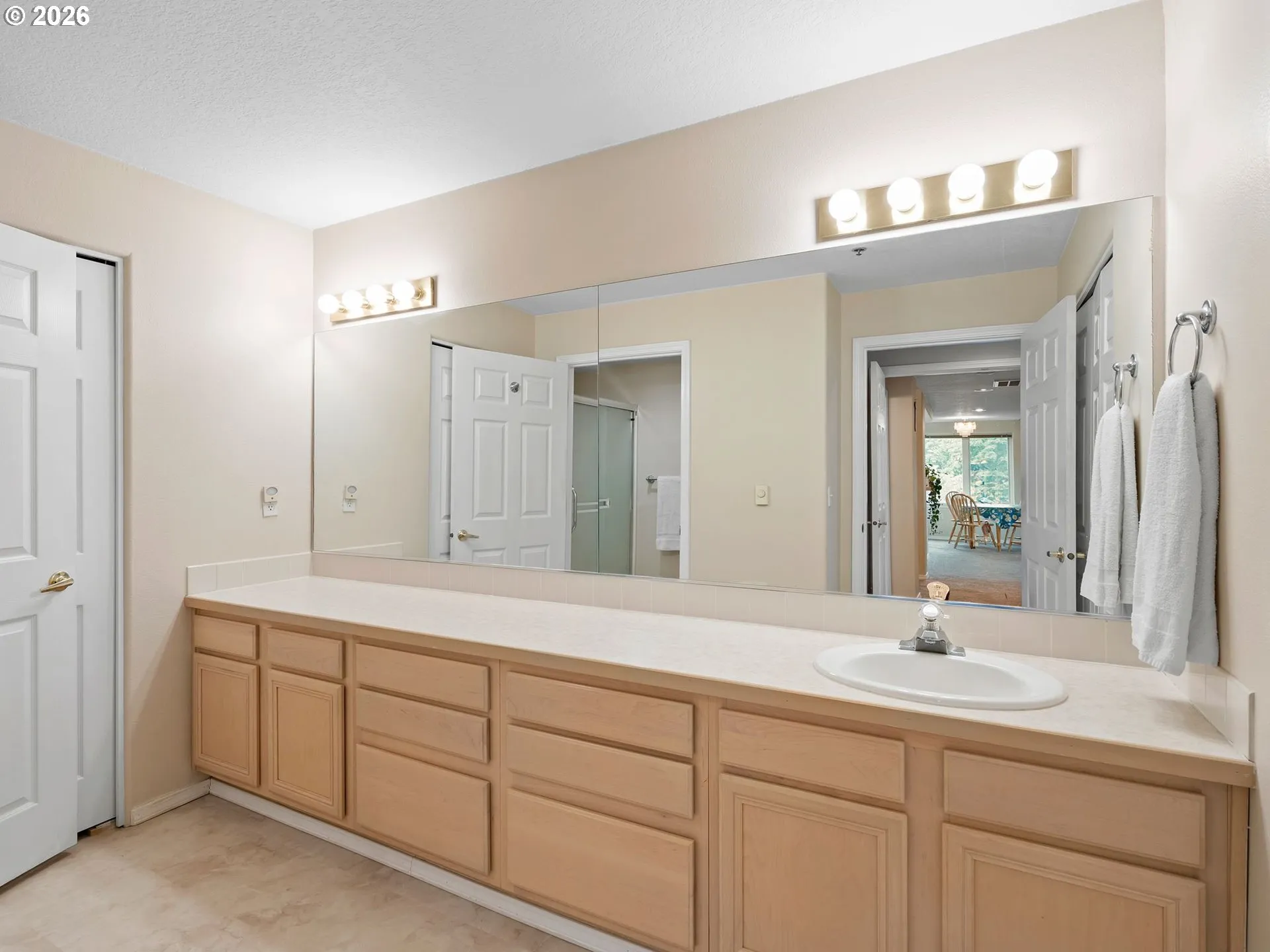 Bathroom, Attached
