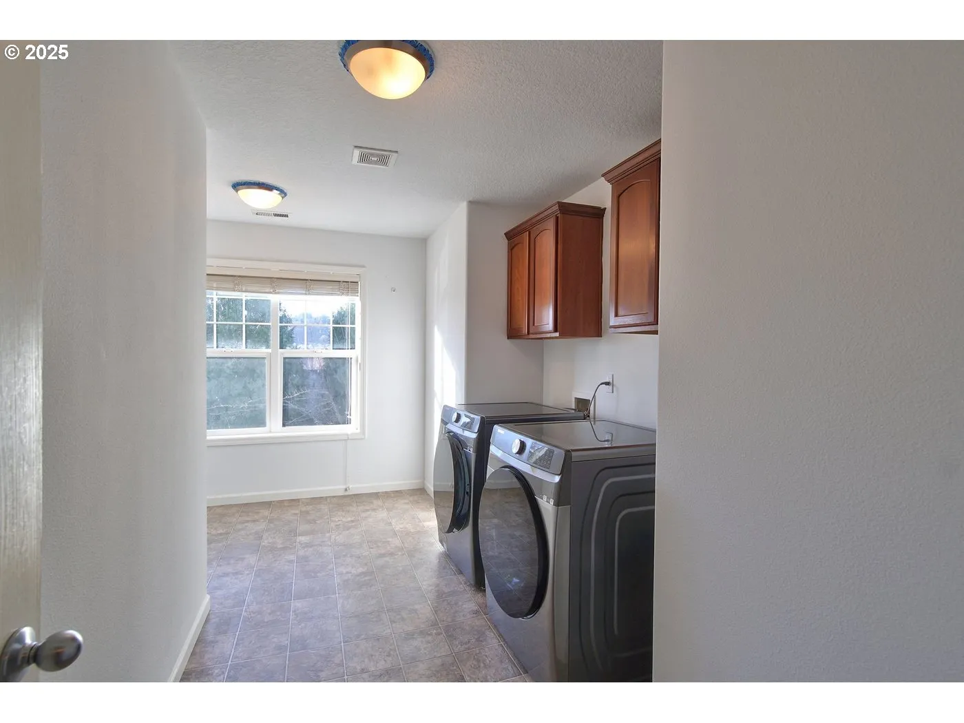 Laundry-Upper