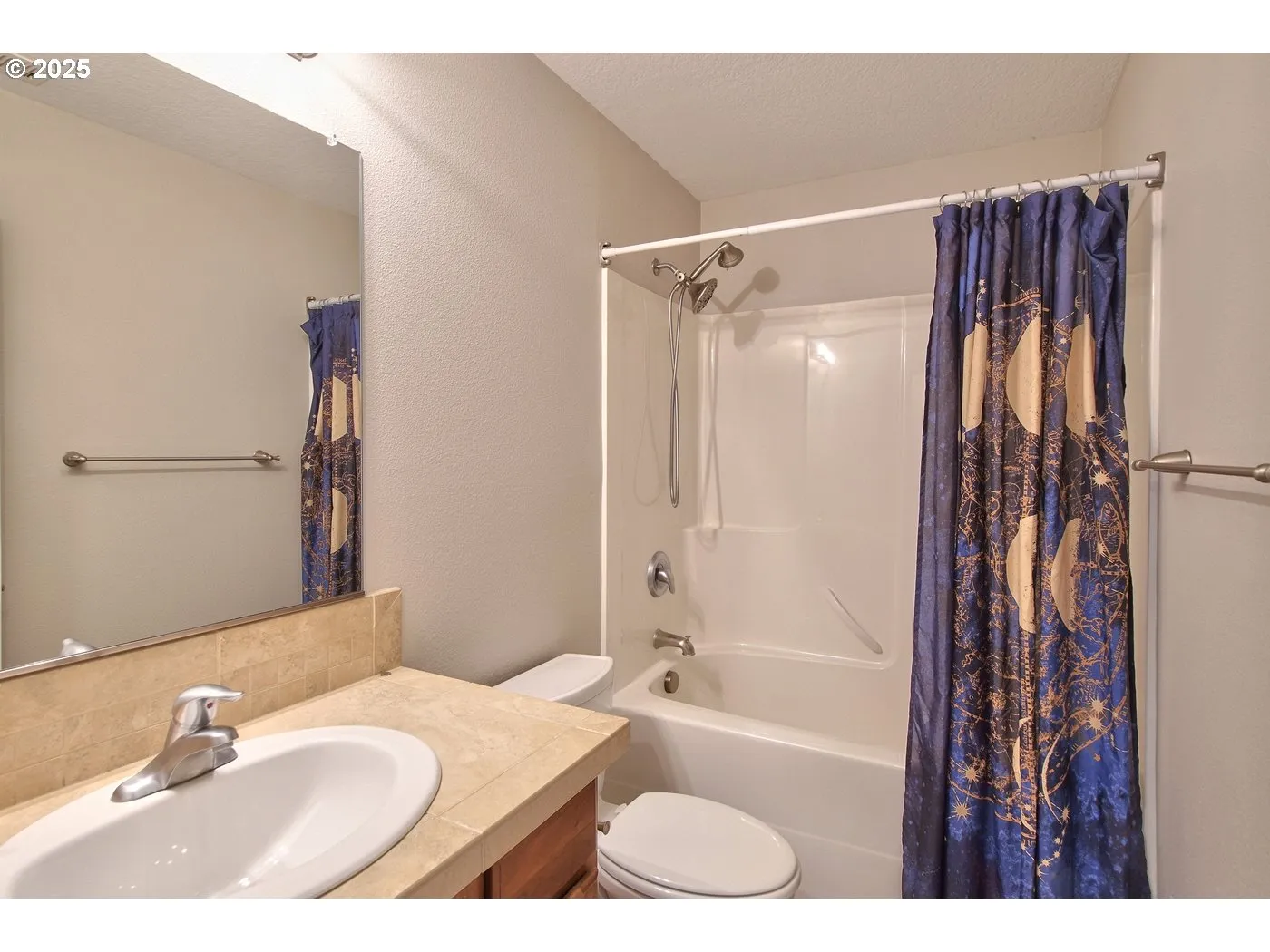 Bathroom-Upper