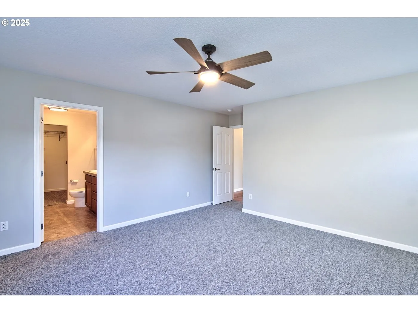 Bedroom, Primary