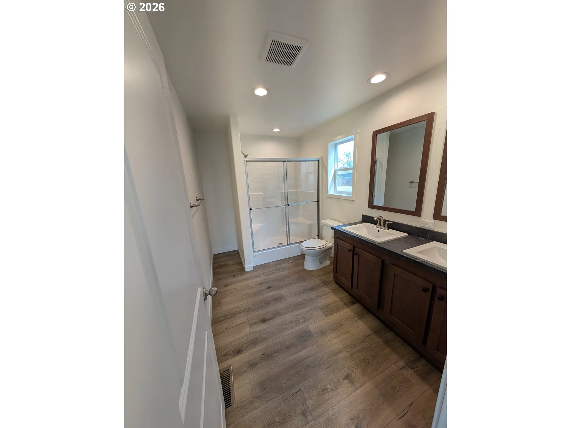 Bathroom, Attached