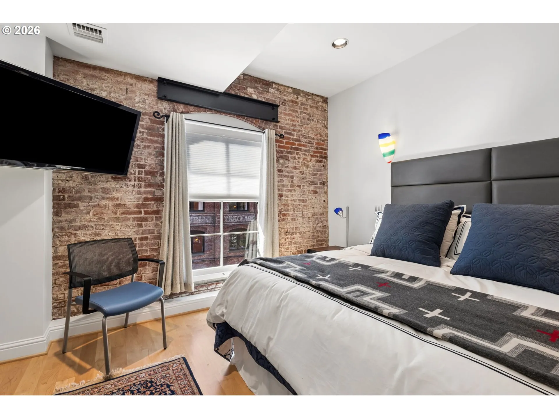 Bedroom, Primary