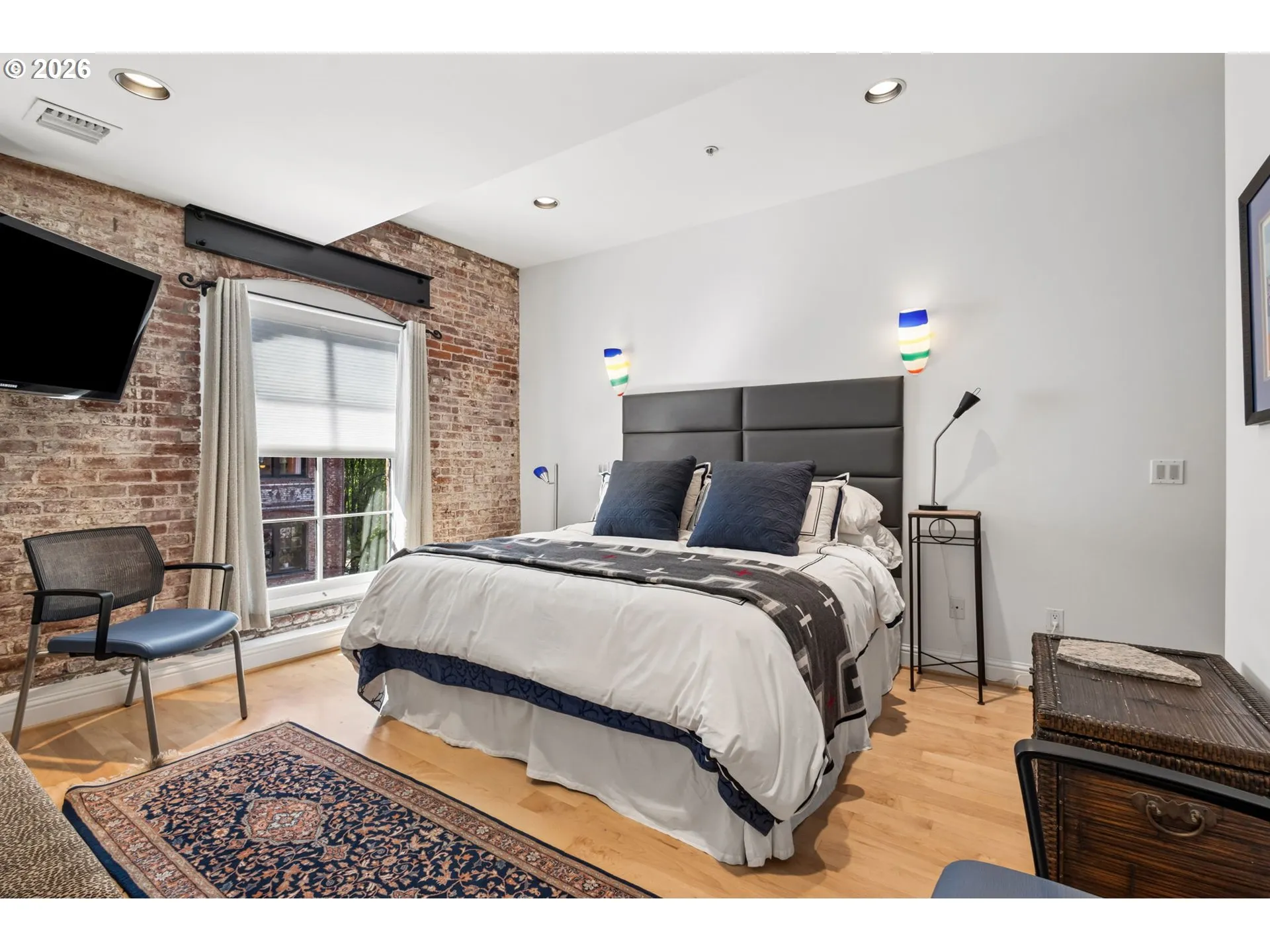 Bedroom, Primary