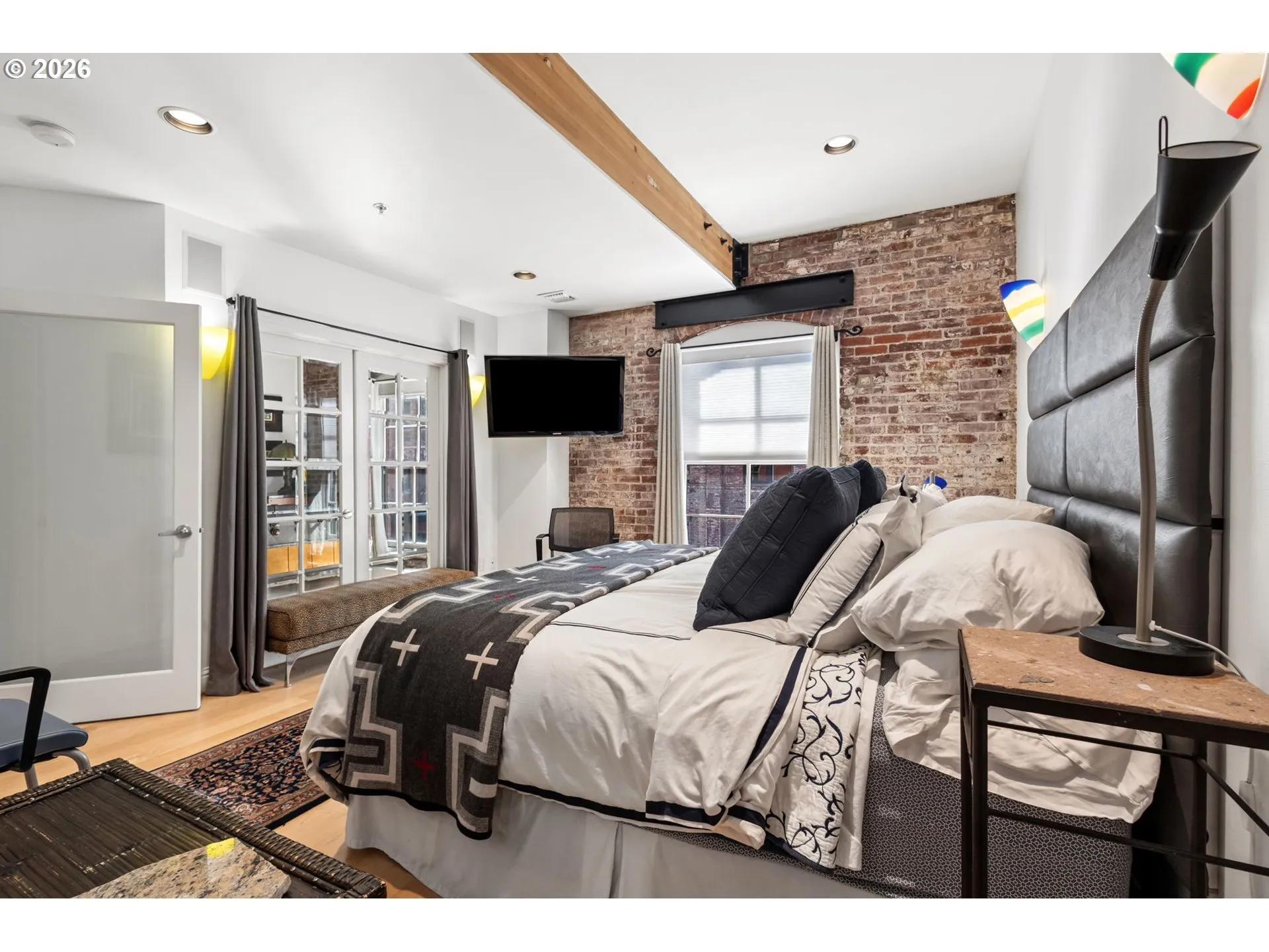 Bedroom, Primary