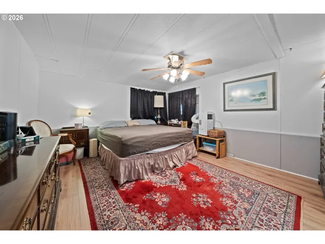 Primary Bedroom-Ceiling Fan