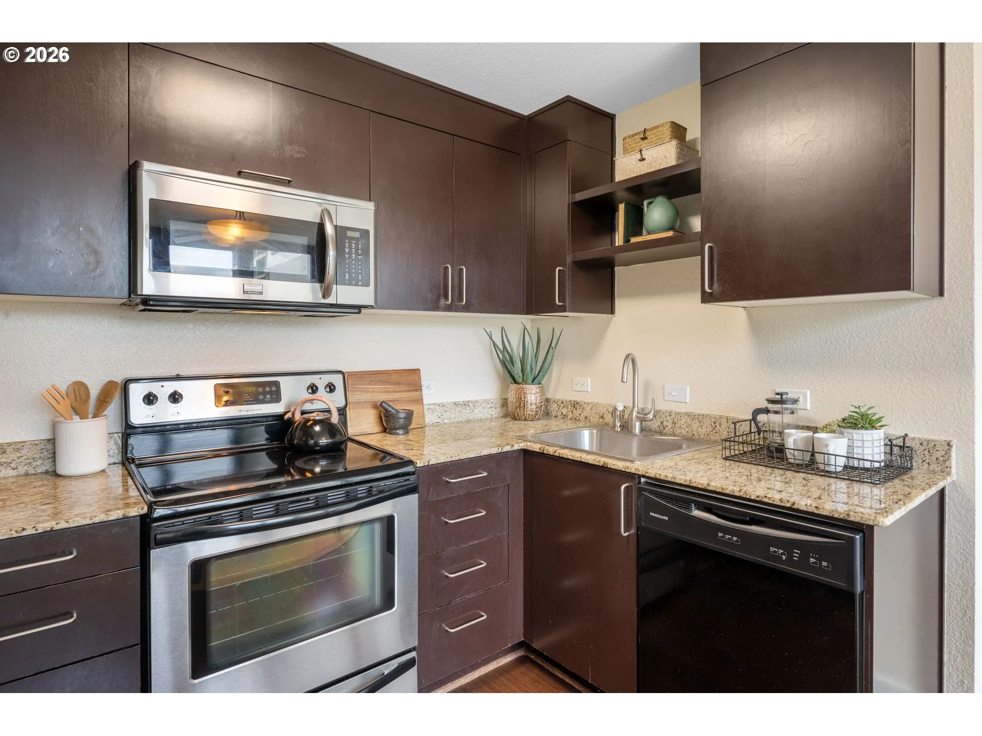 Kitchen-Oven