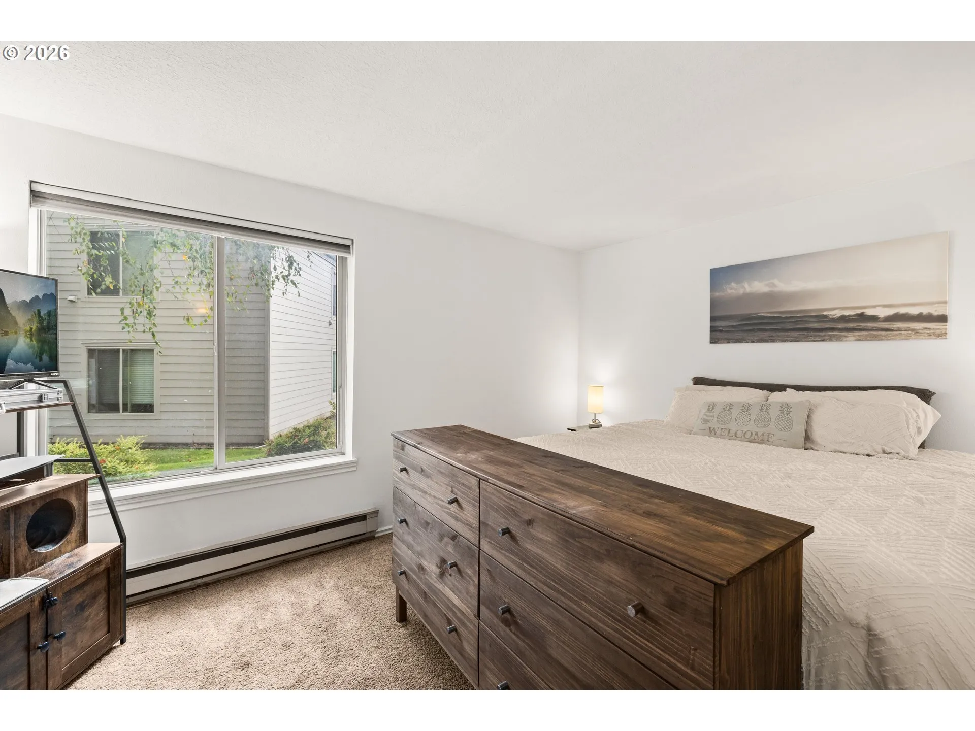 Bedroom, Primary