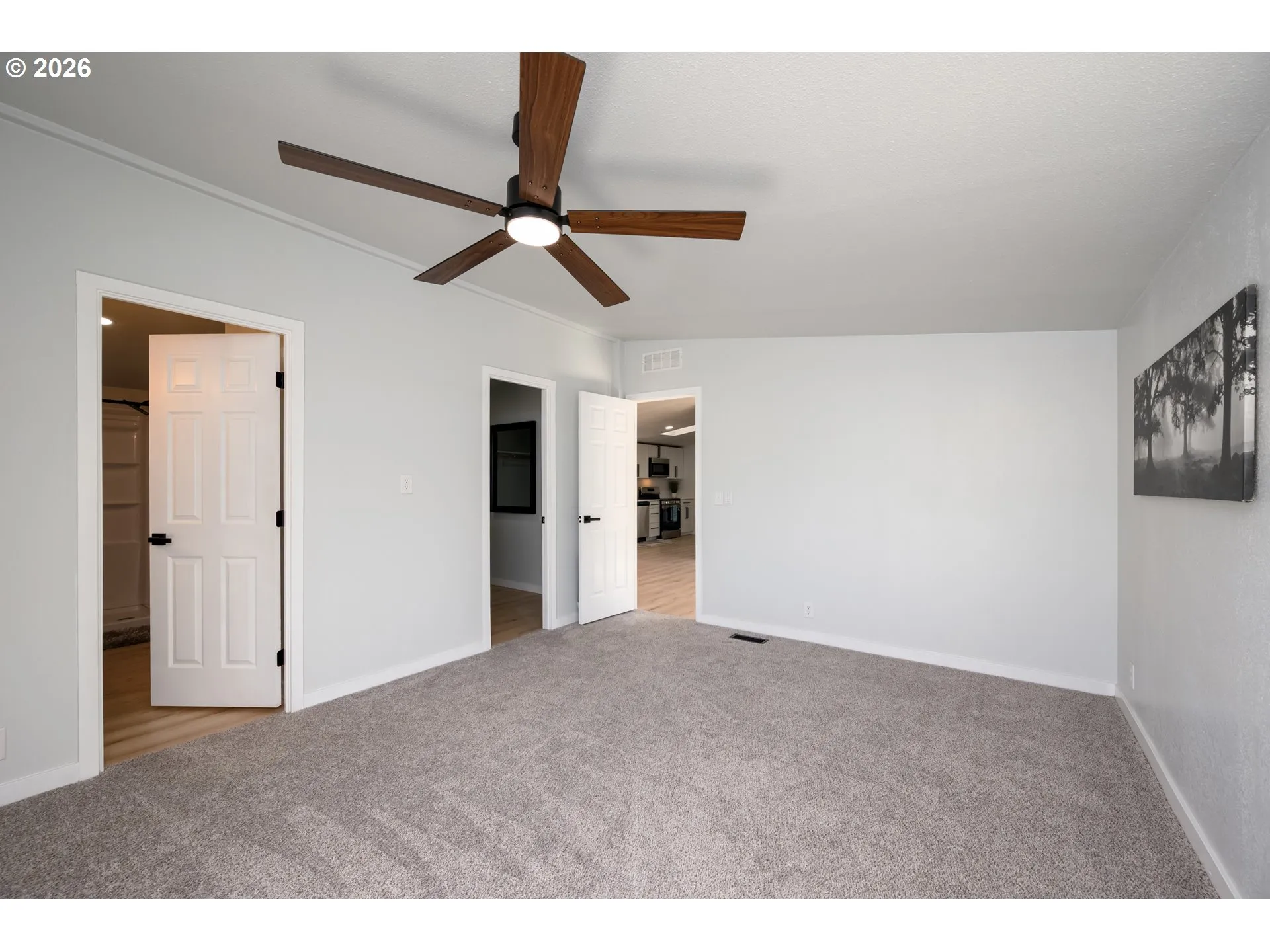 Bedroom, Owner's Suite-Walk-In Closet