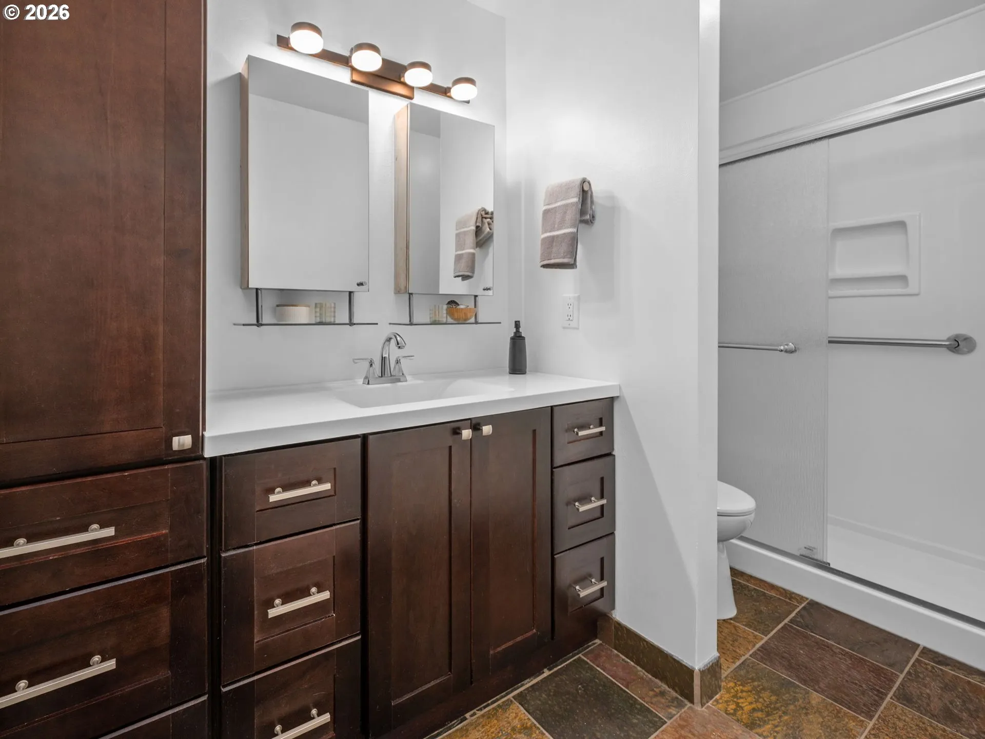 Bathroom-Walk in Shower