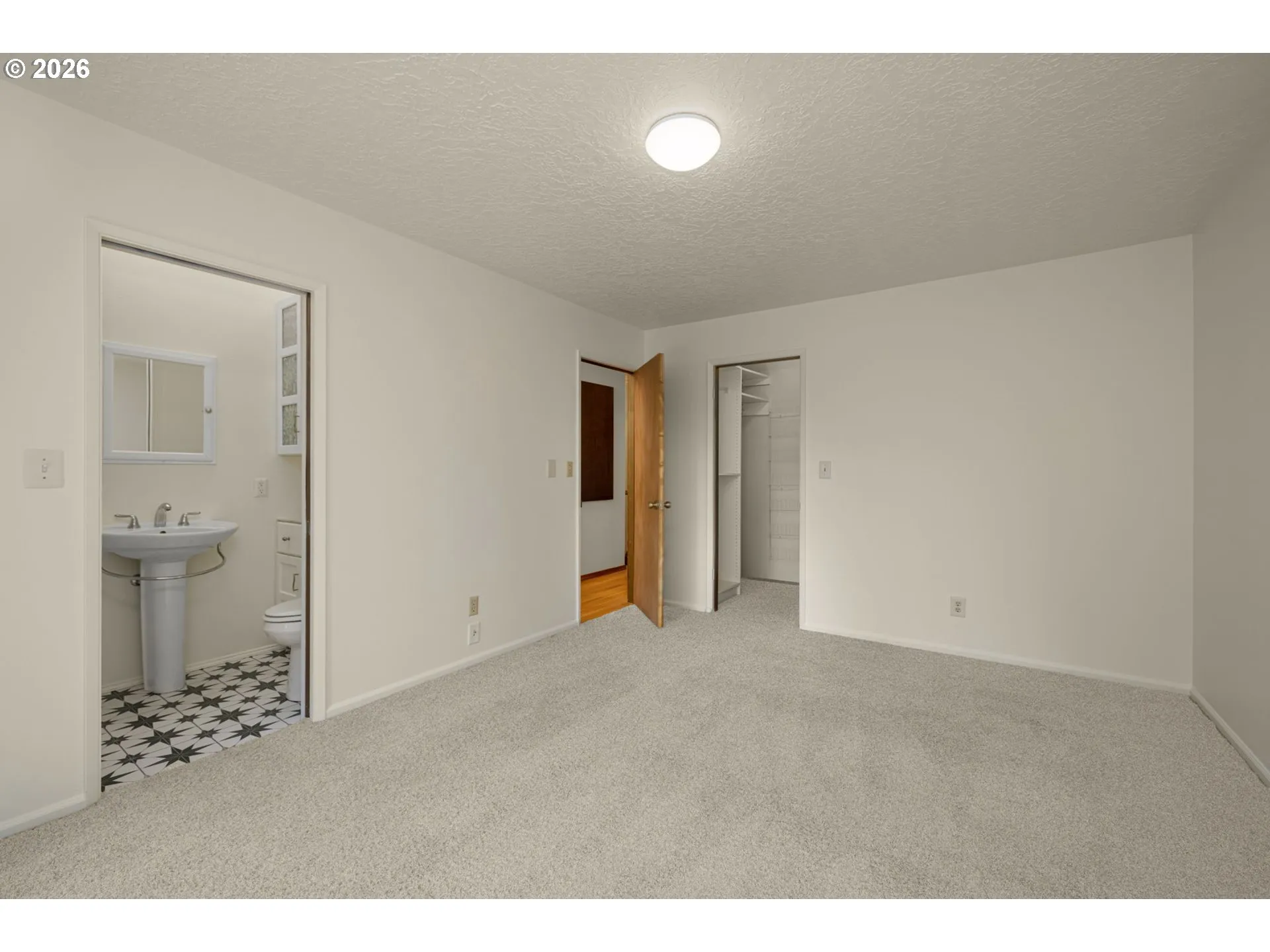Bedroom, Owner's Suite