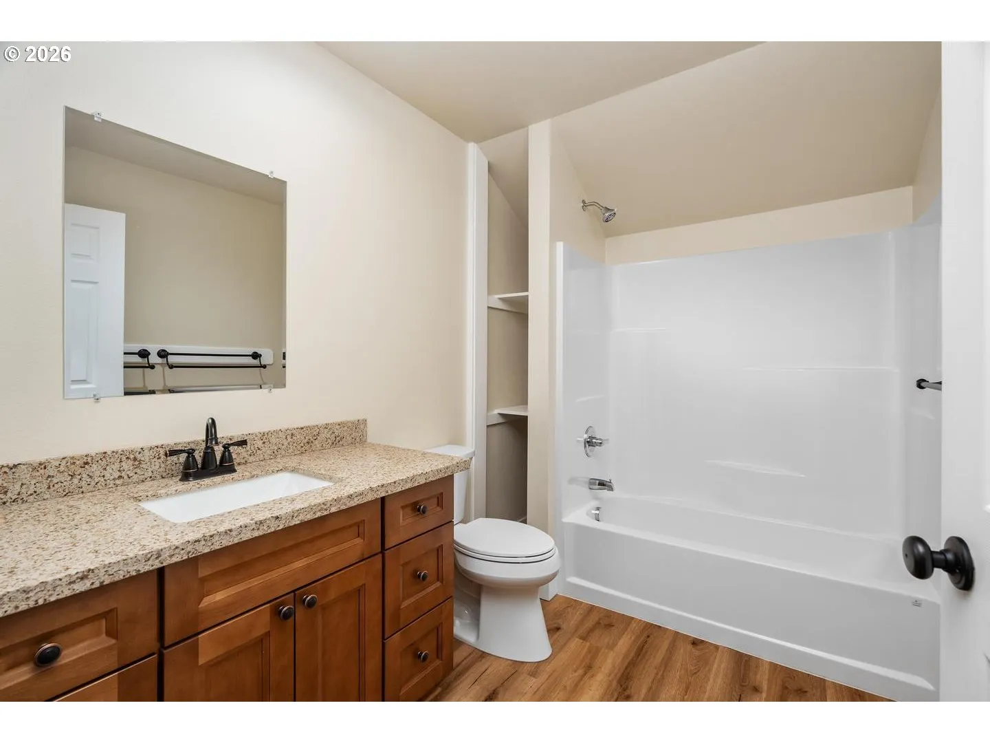 Bathroom-Upper