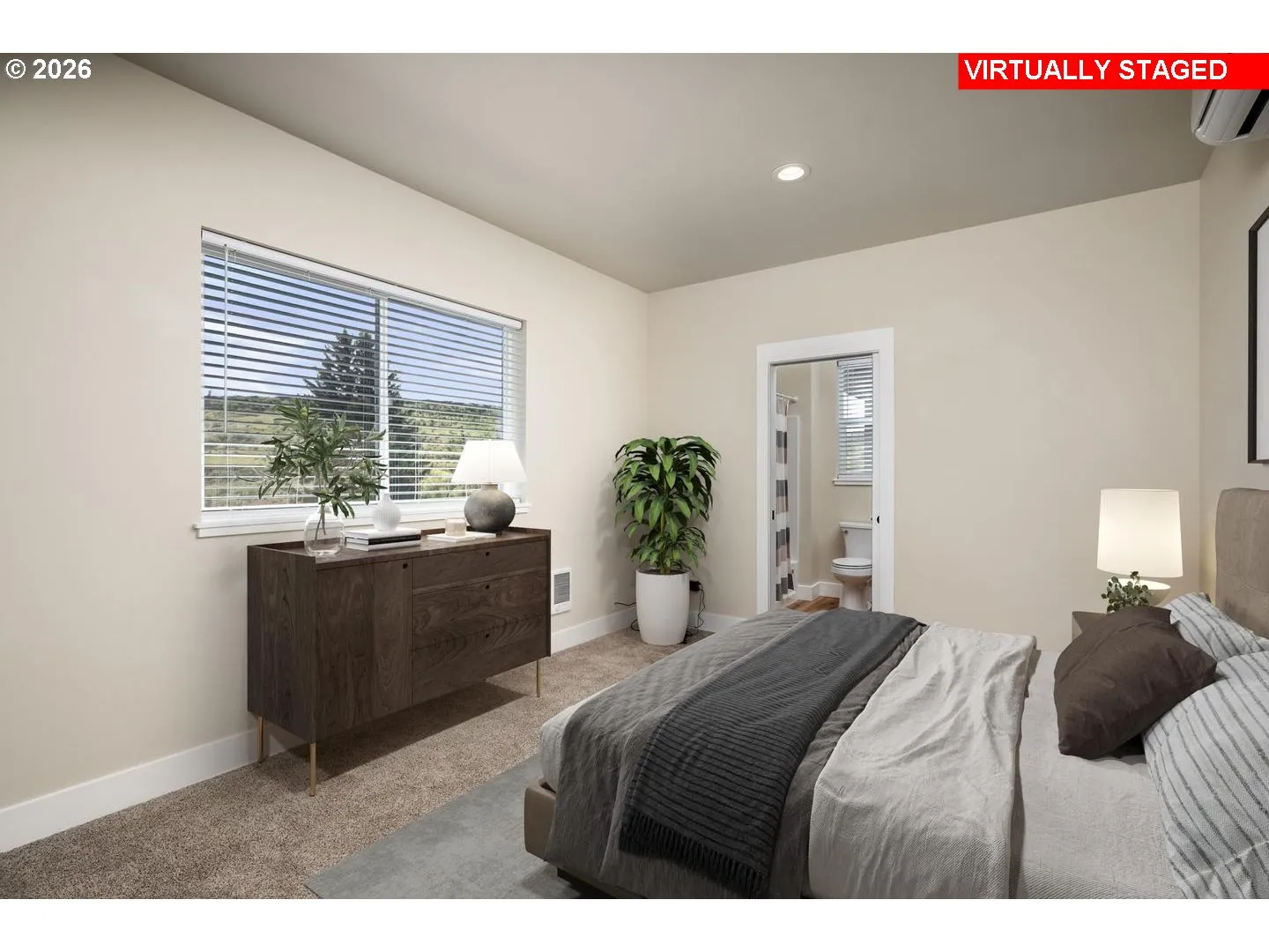Bedroom, Owner's Suite-Main