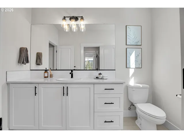Bathroom-Lower