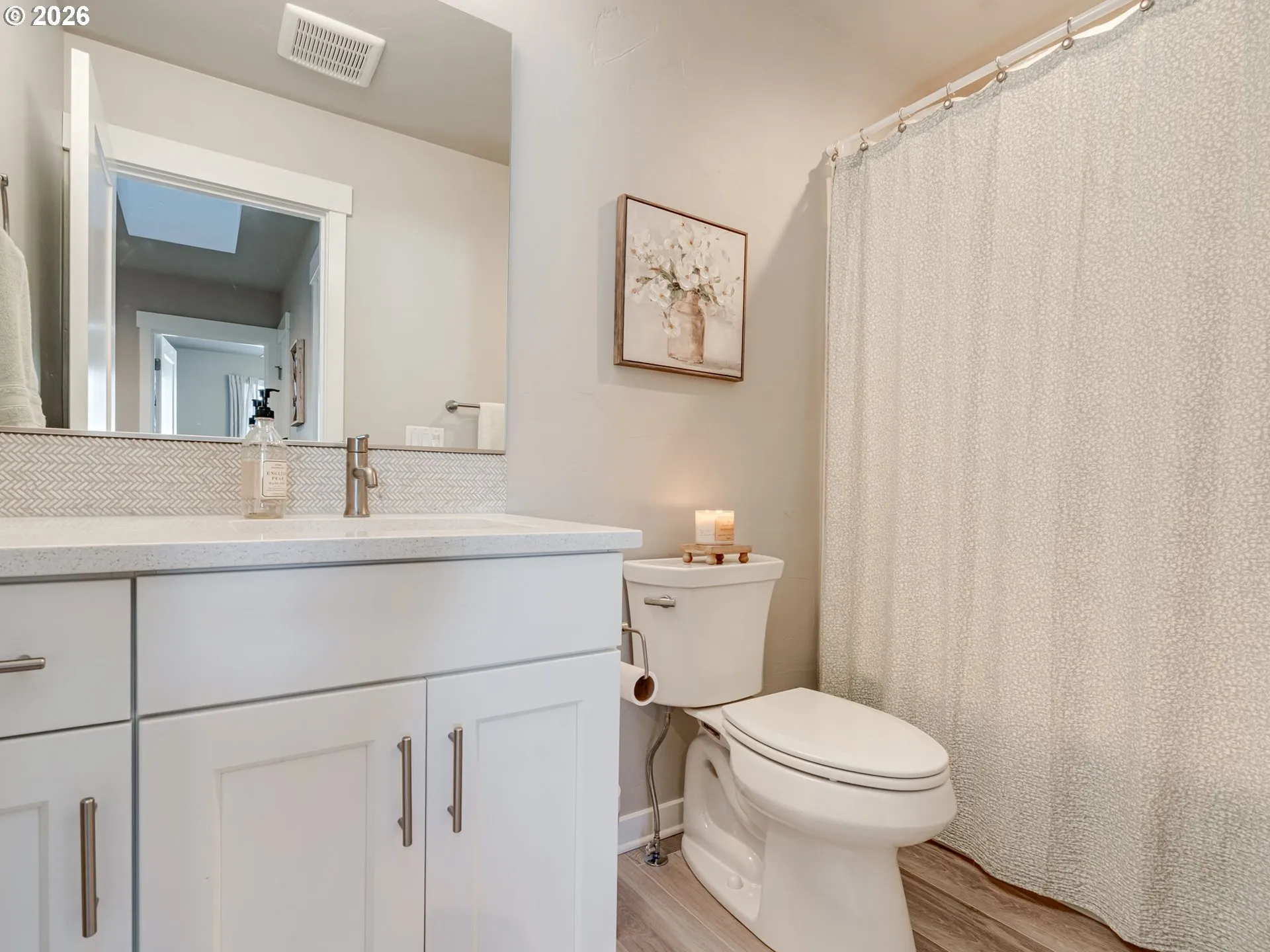 Bathroom-Upper
