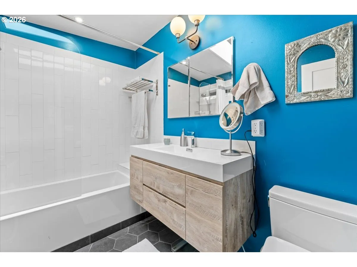 Attached Bathroom #1-Full Bathroom