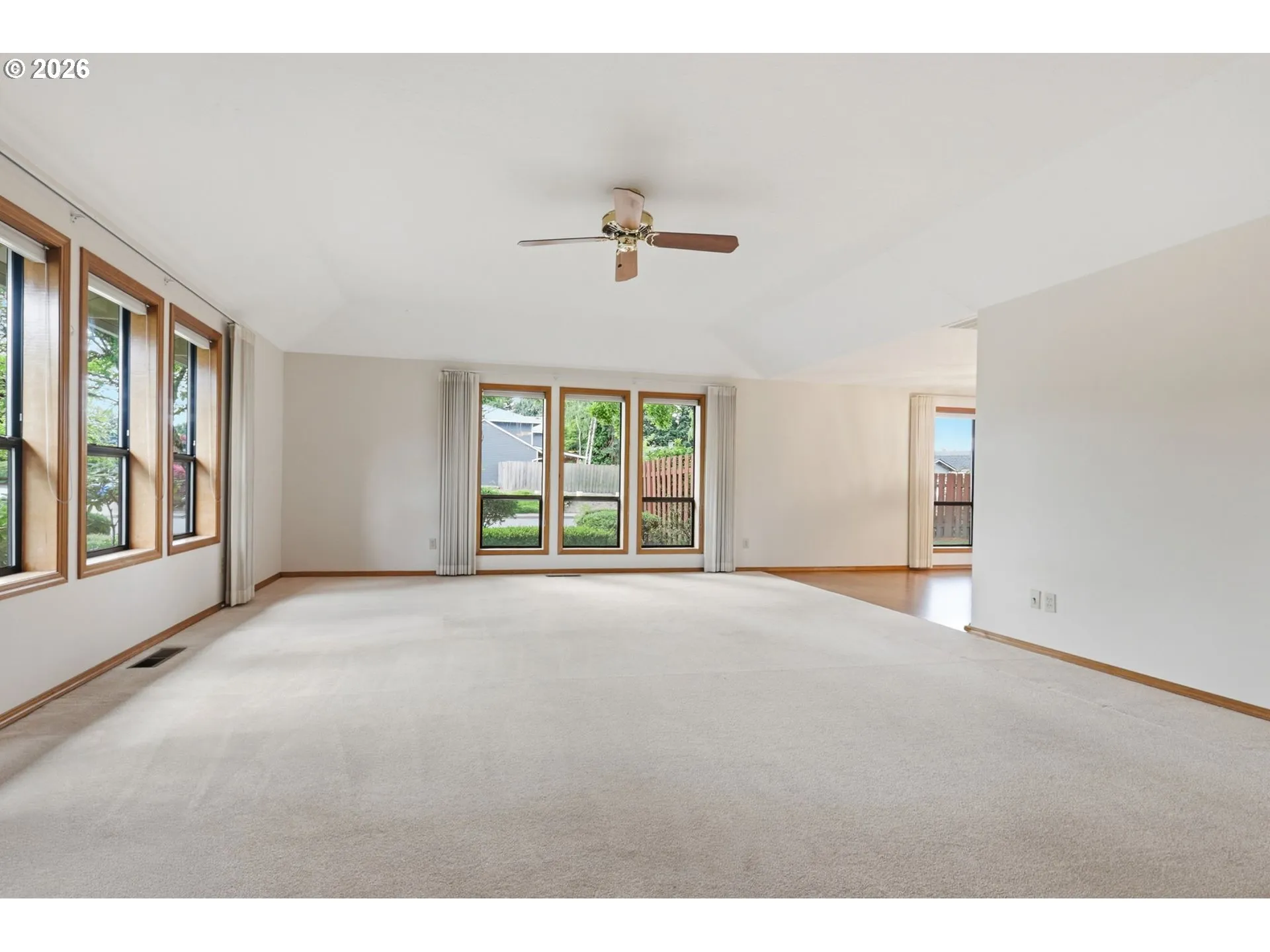 Living Room-Ceiling Fan