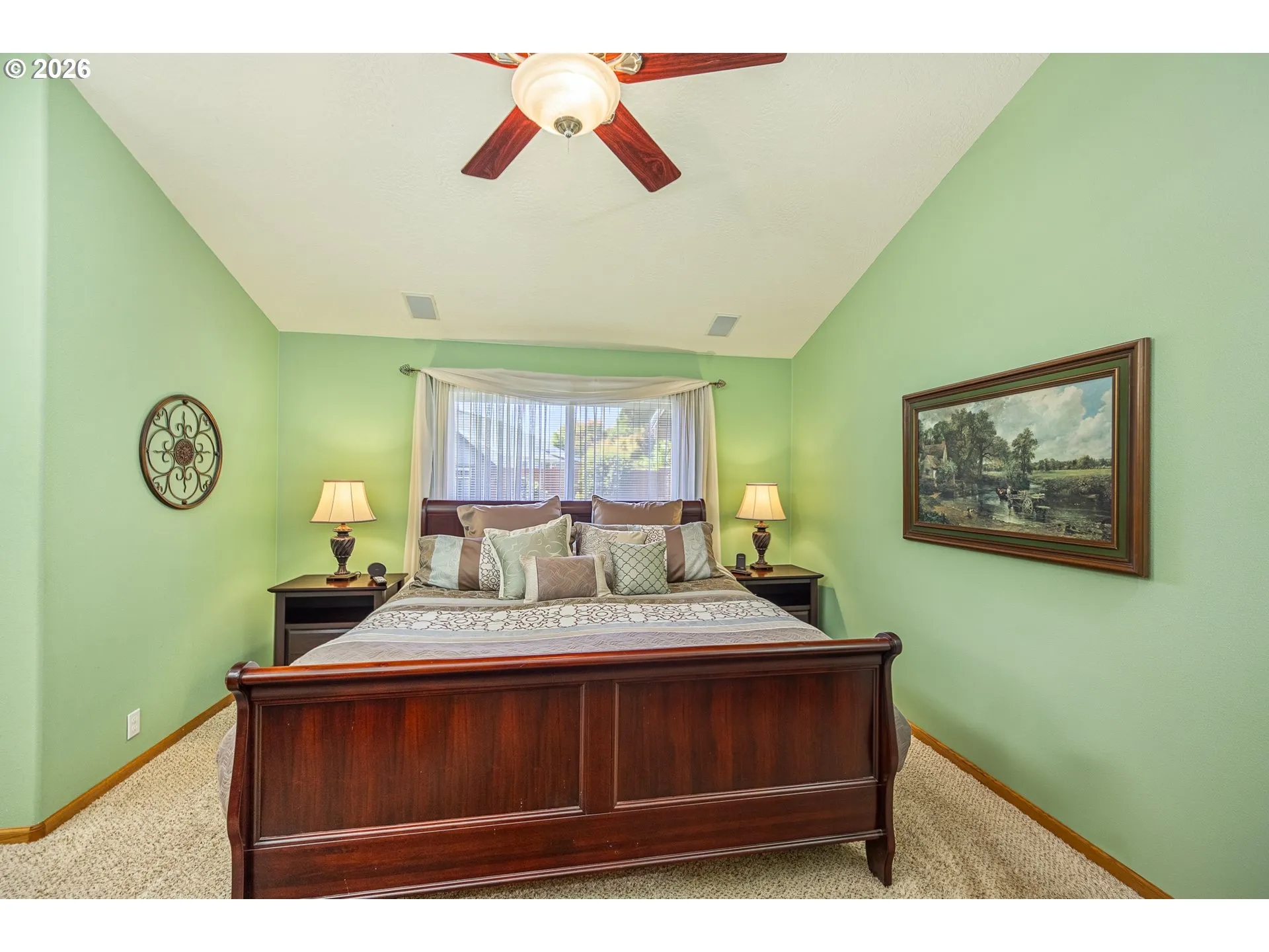 Bedroom, Primary