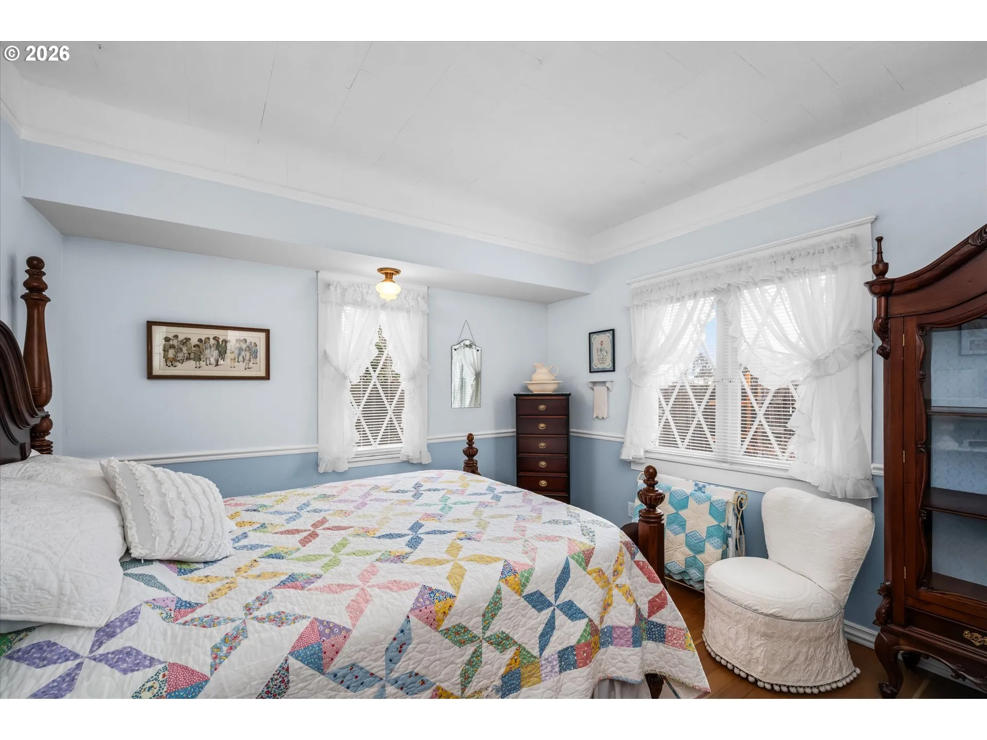 Primary Bedroom-Main