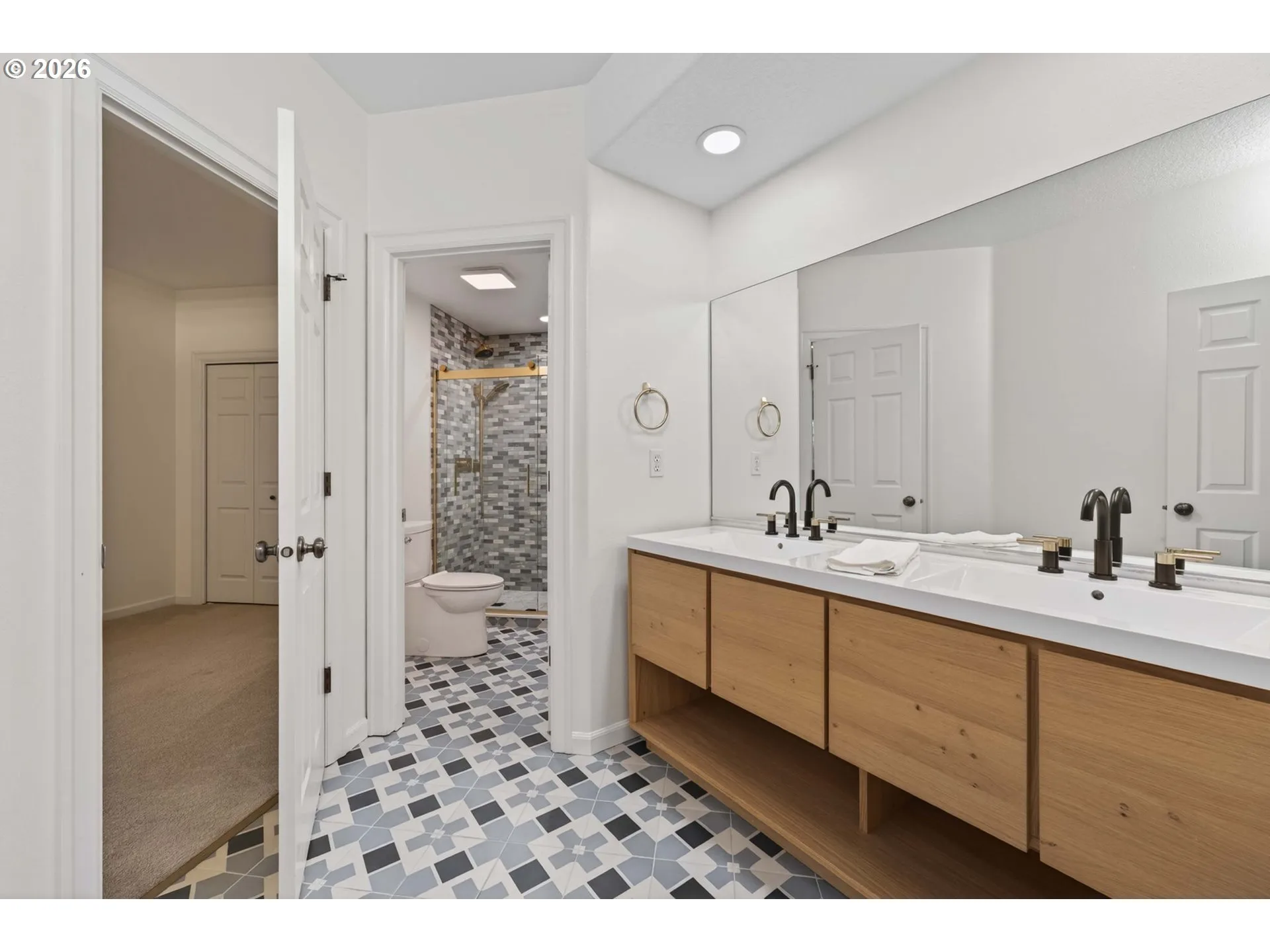 Bathroom-Lower