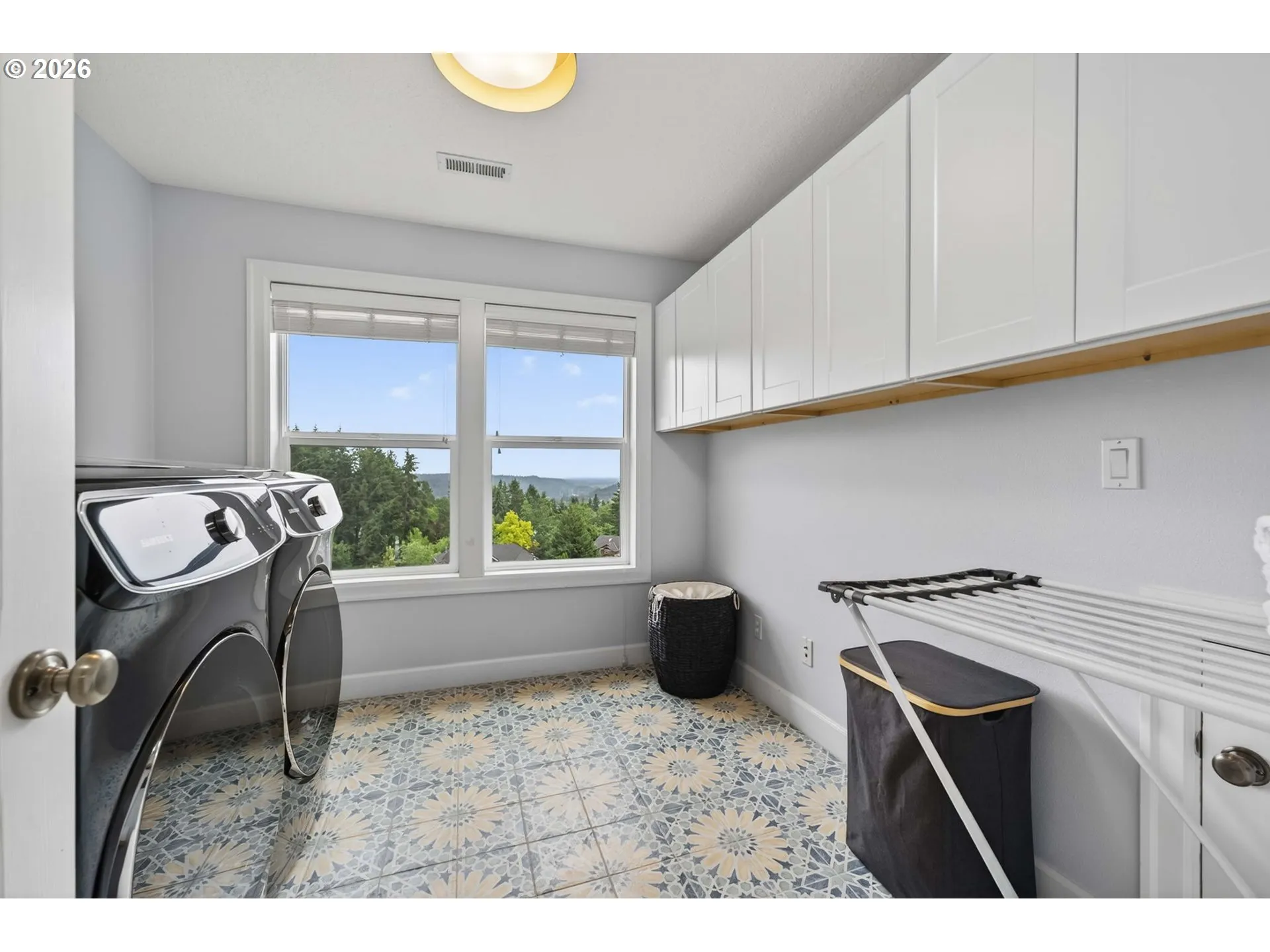 Laundry-Upper