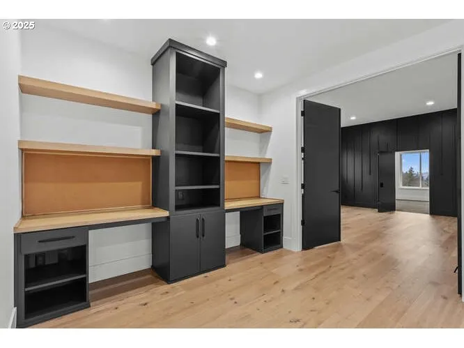 Den/Office-Upper