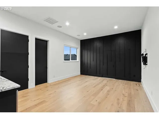 Bonus Room-Upper