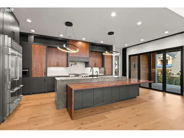 Kitchen-Island