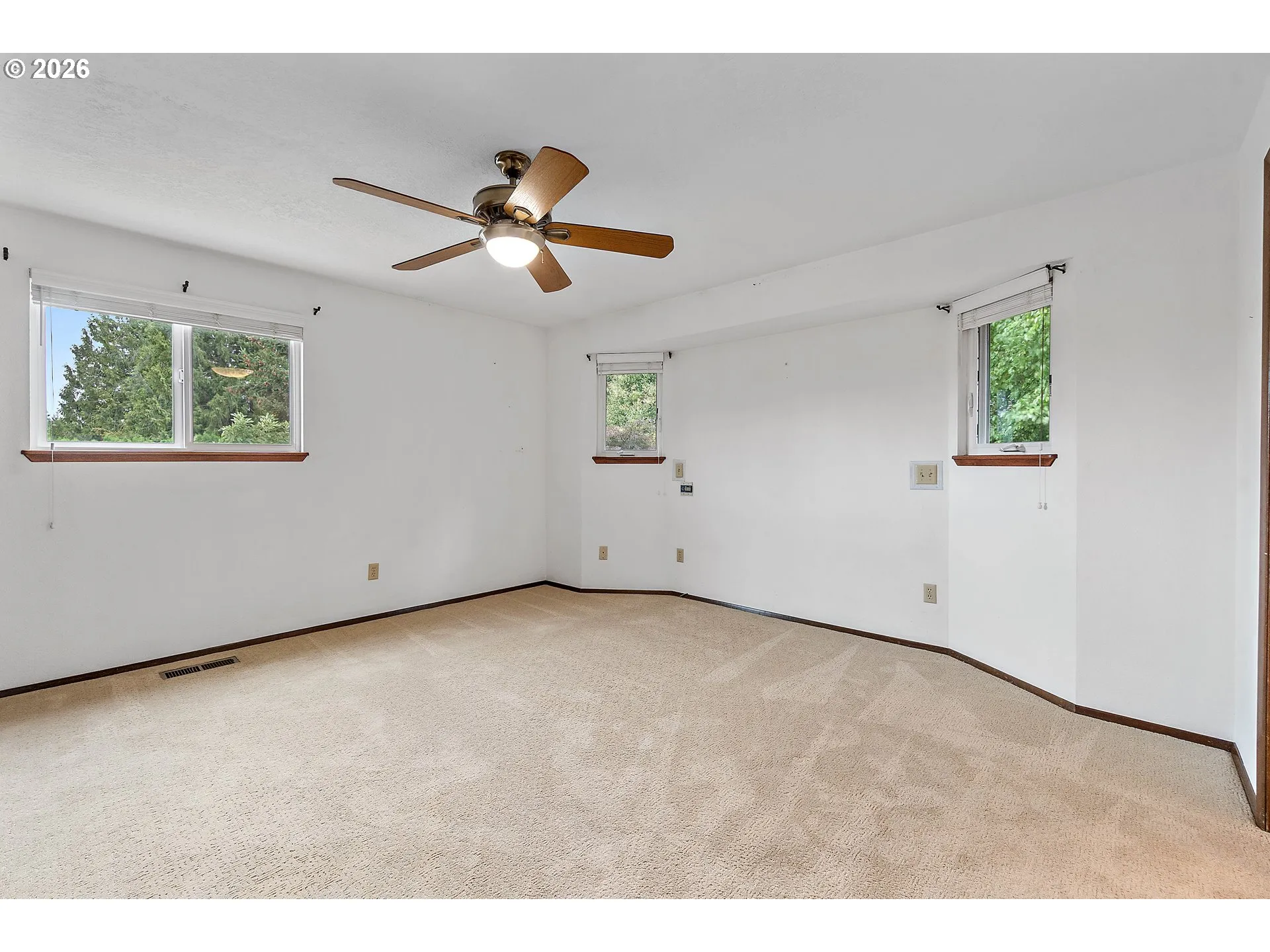 Bedroom, Primary