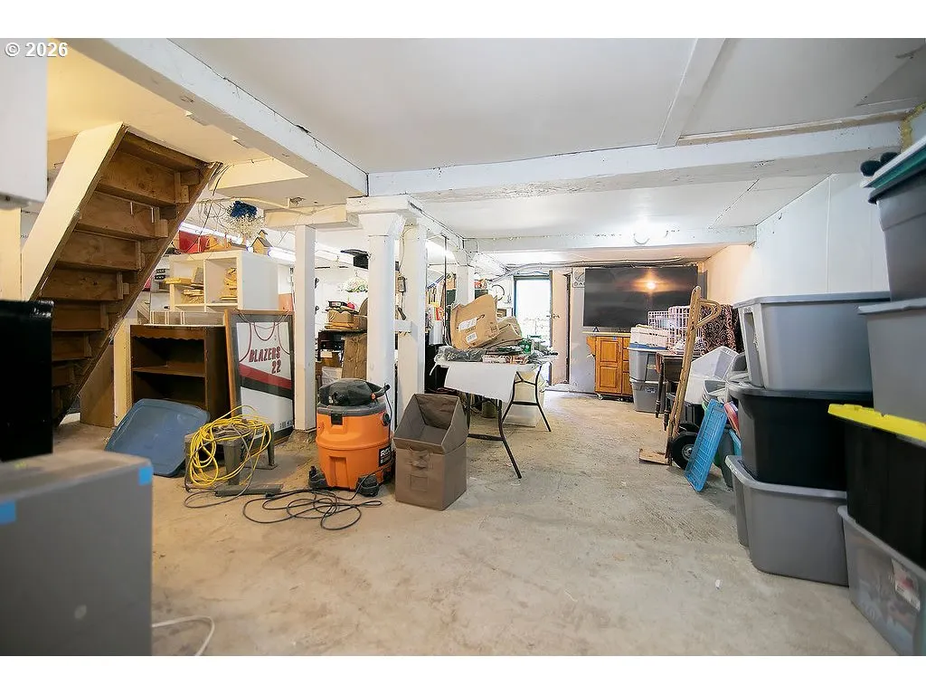 Basement-Unfinished
