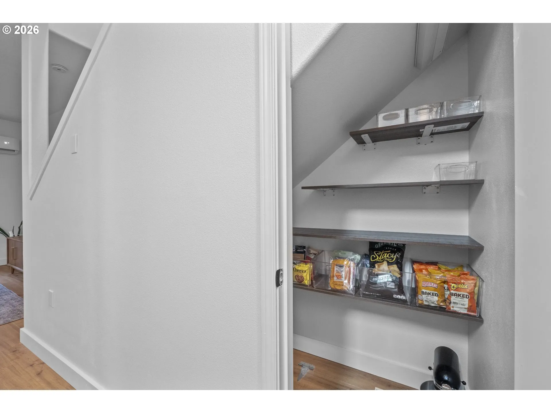 Pantry-Main