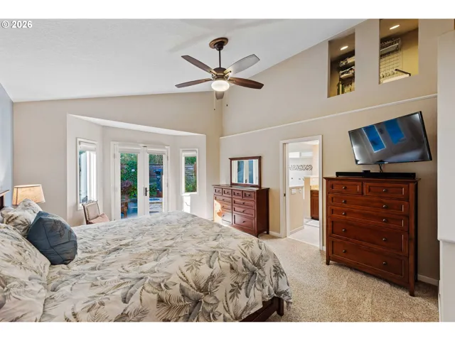 Primary Bedroom-Attached Bathroom