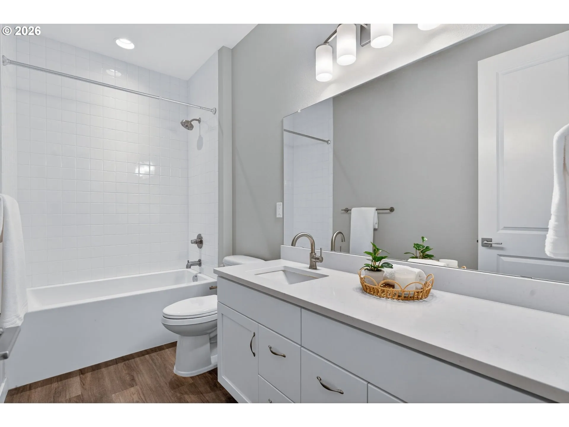 Bathroom-Upper