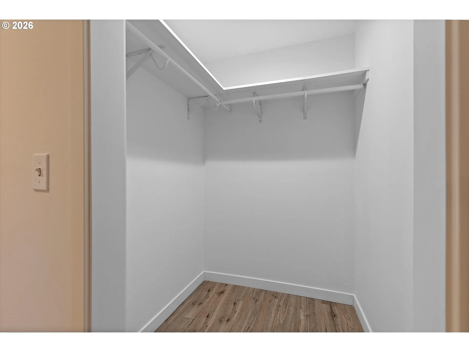 Bedroom-Walk-In Closet