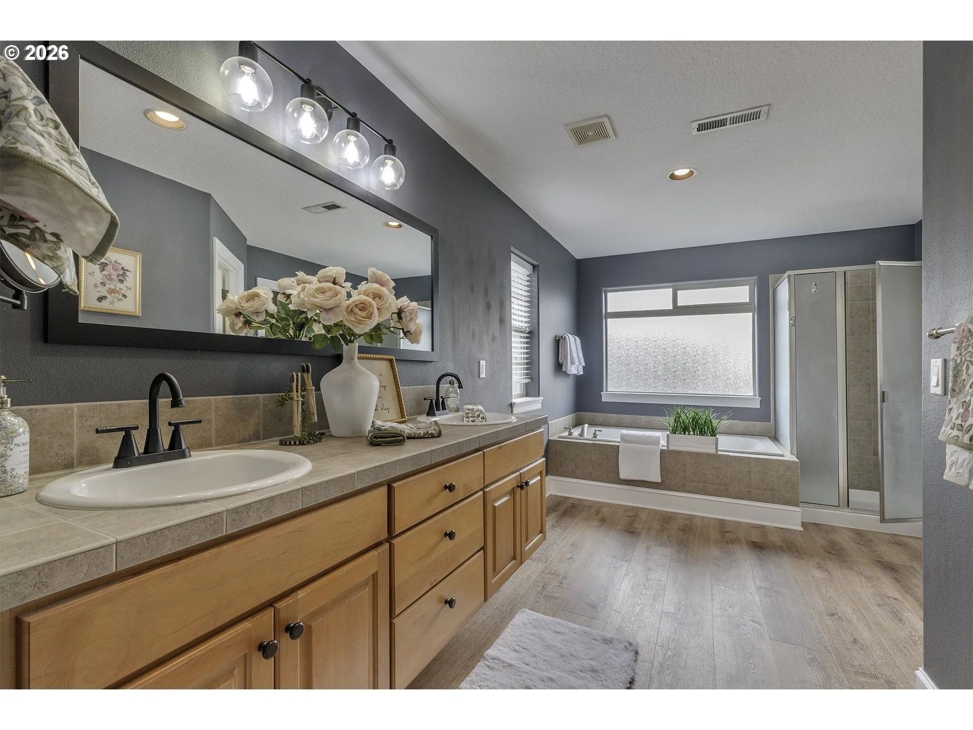 Primary Bedroom-Attached Bathroom