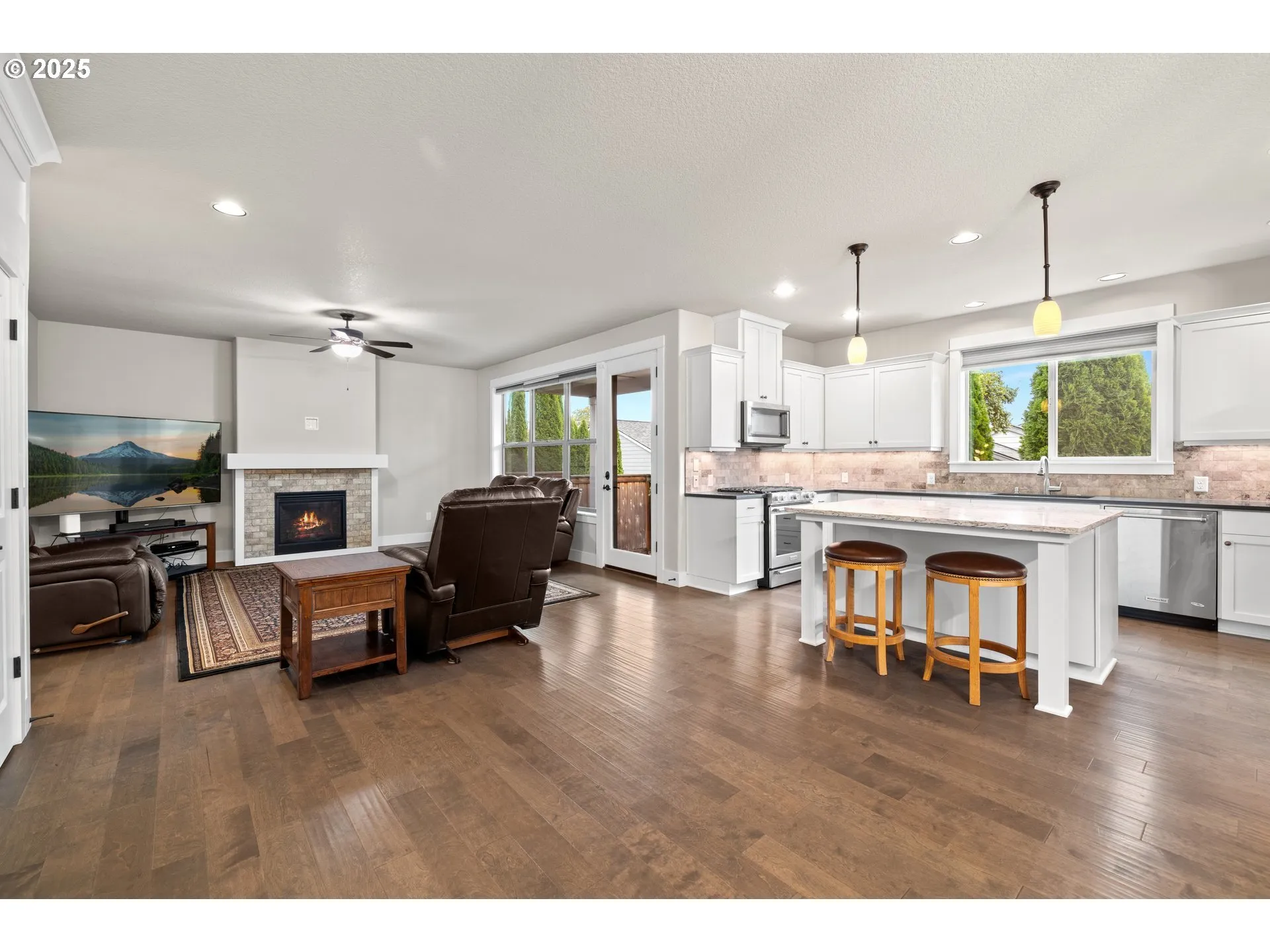 Kitchen/Living Room