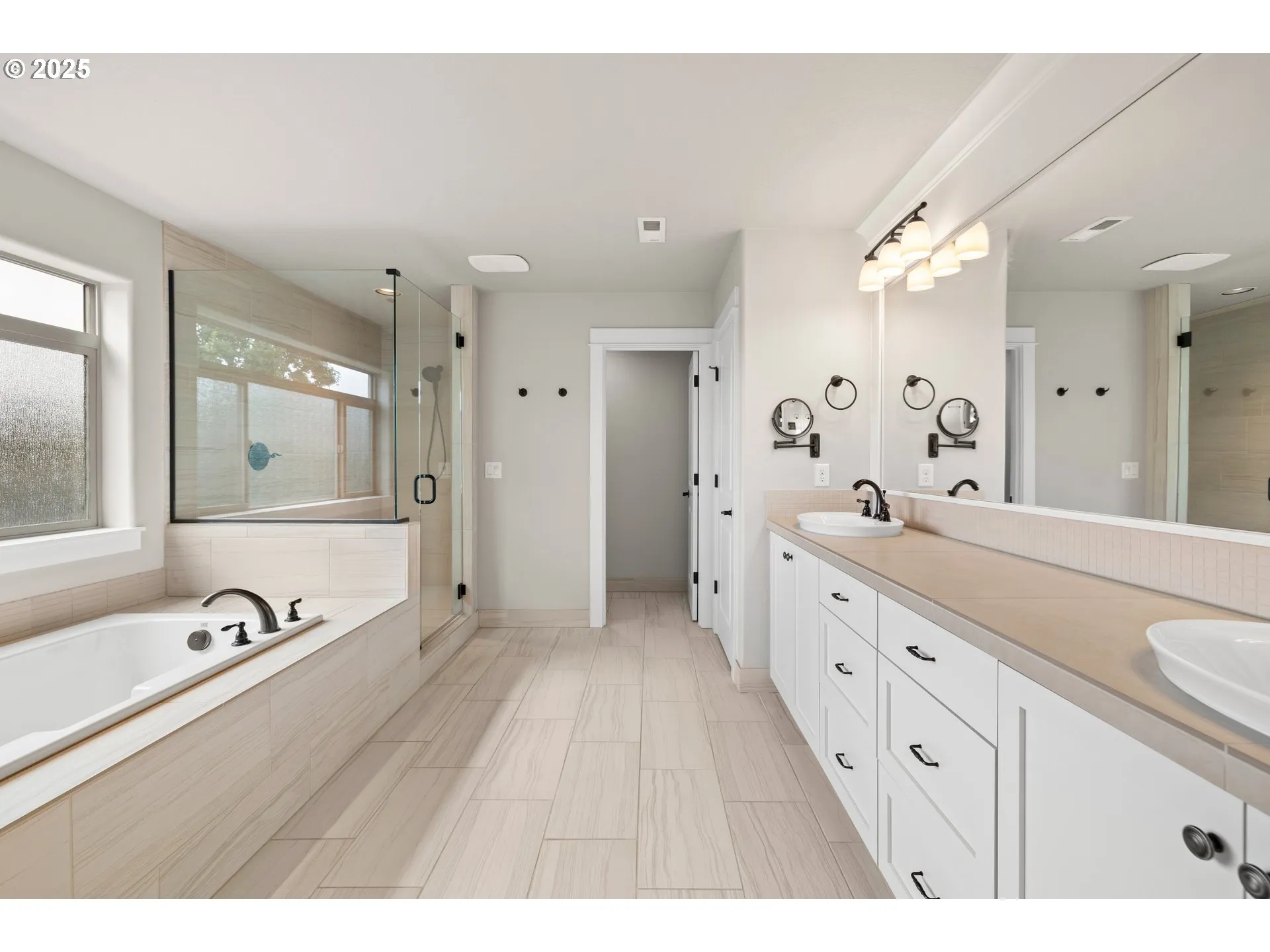 Bathroom, Attached-Walk in Shower