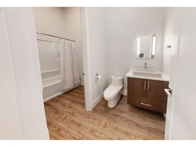 Bathroom-Lower