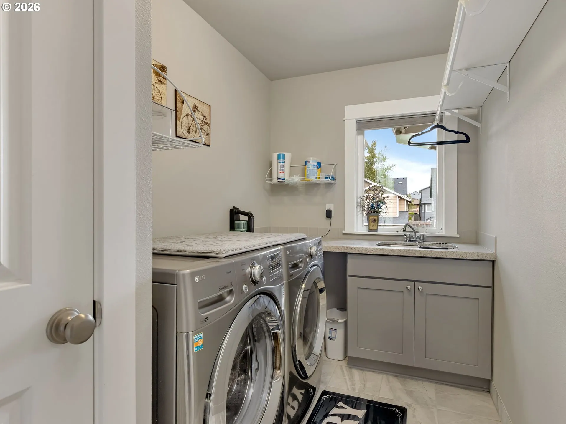 Laundry-Upper