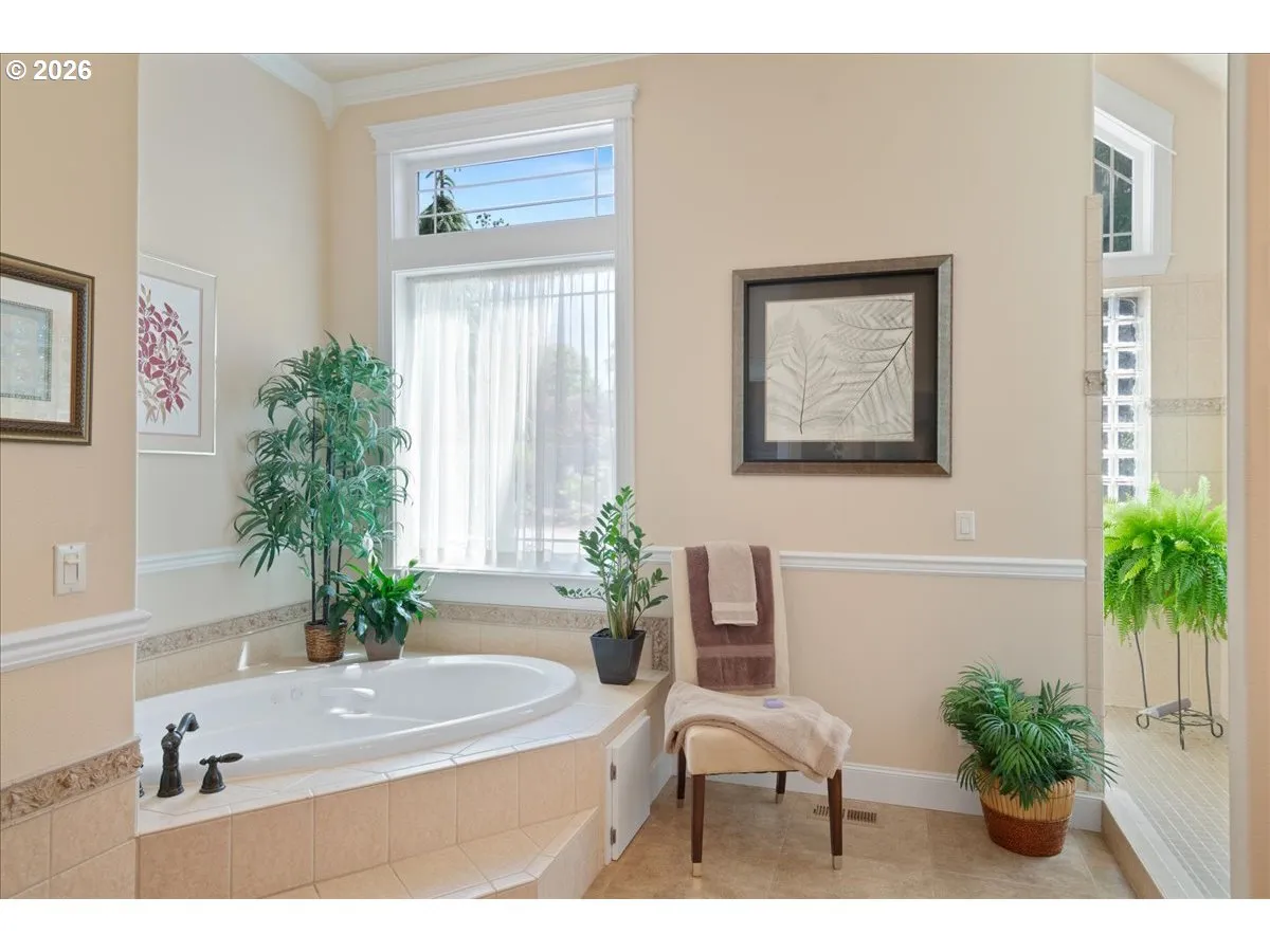 Bathroom, Attached