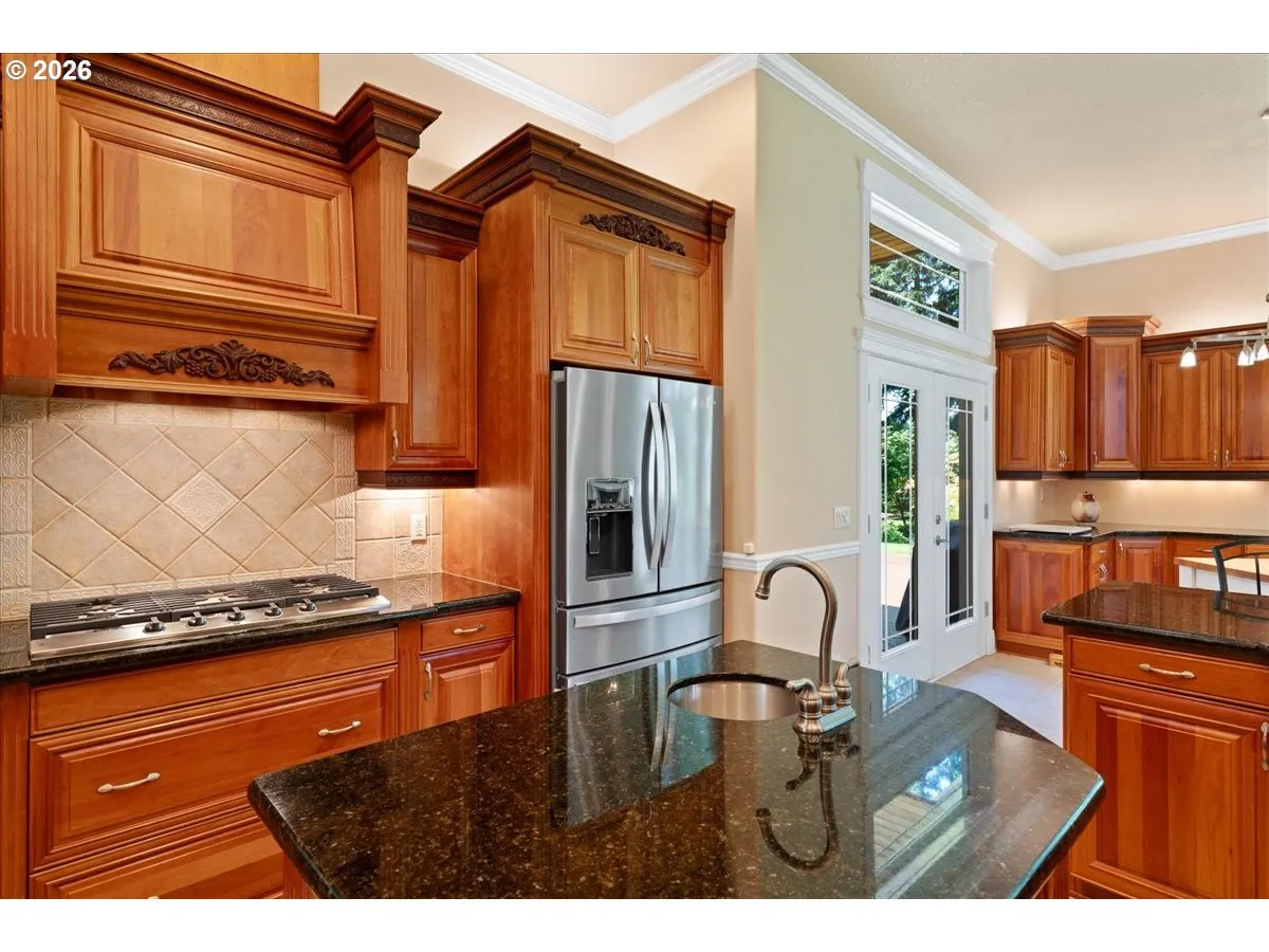 Kitchen-Cooking Island
