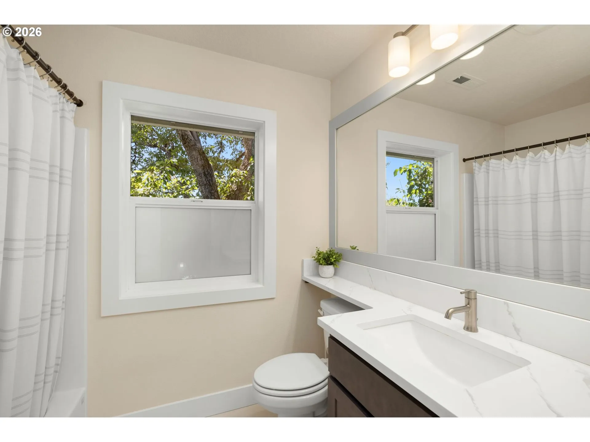 Bathroom-Upper