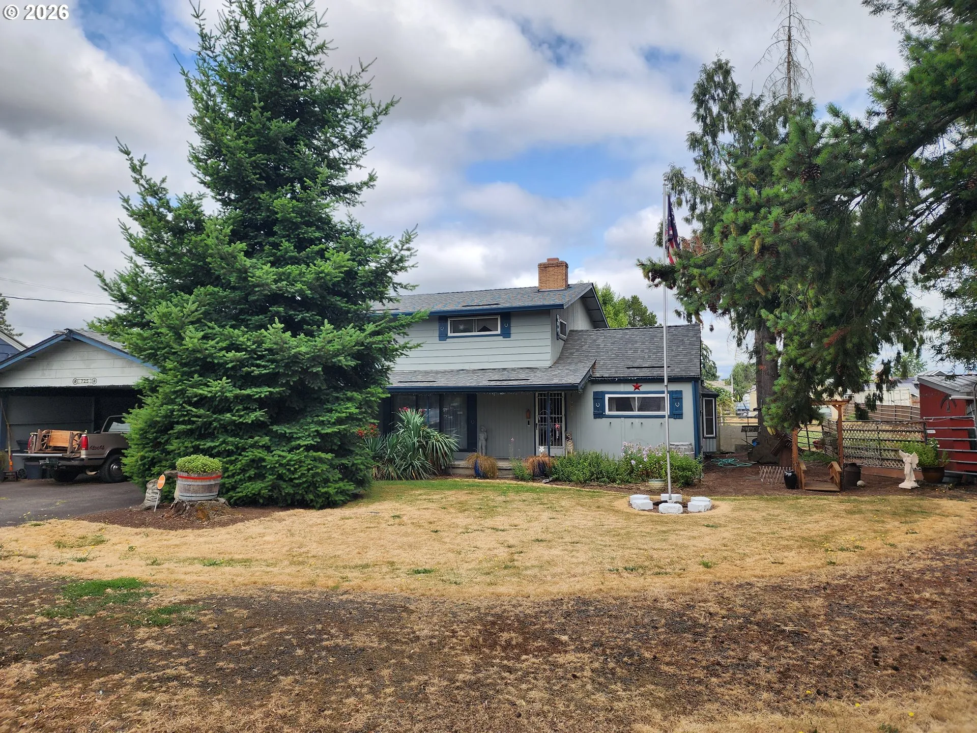 Yard-Front