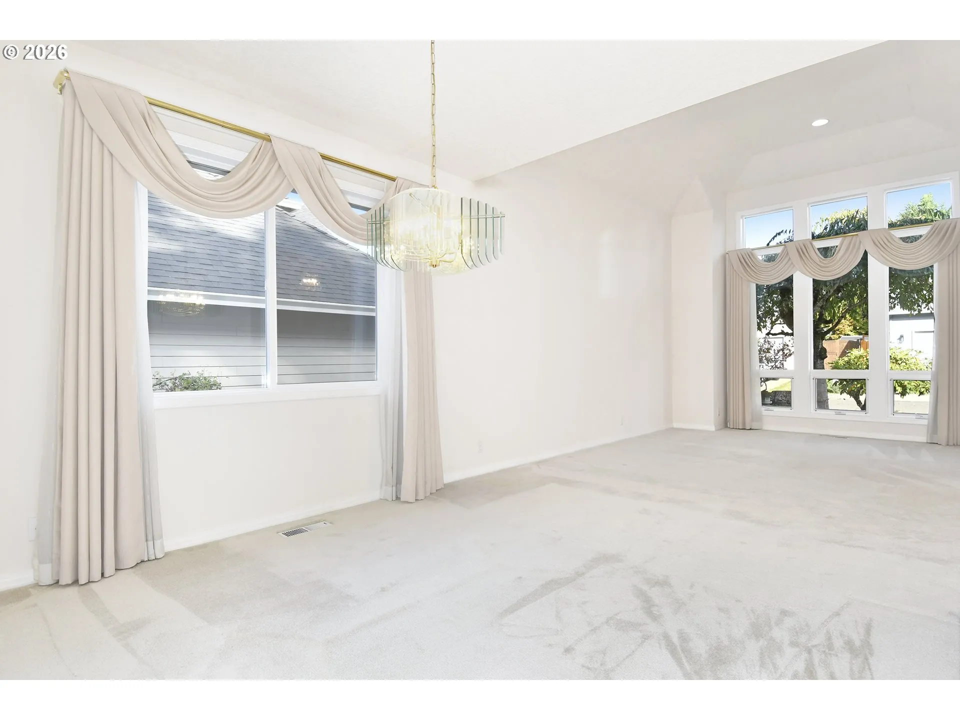 Living Room/Dining Room