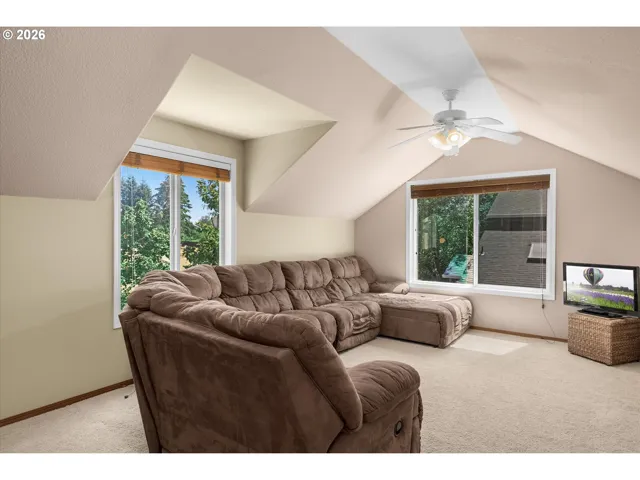 Bonus Room-Upper