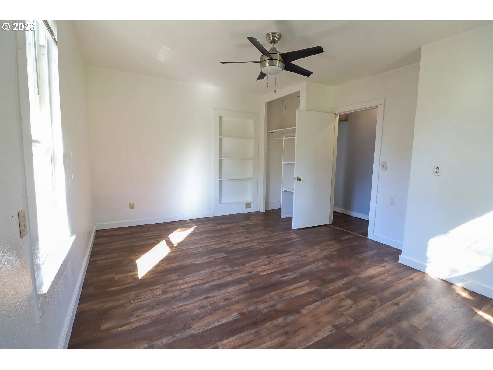 Primary Bedroom-Main