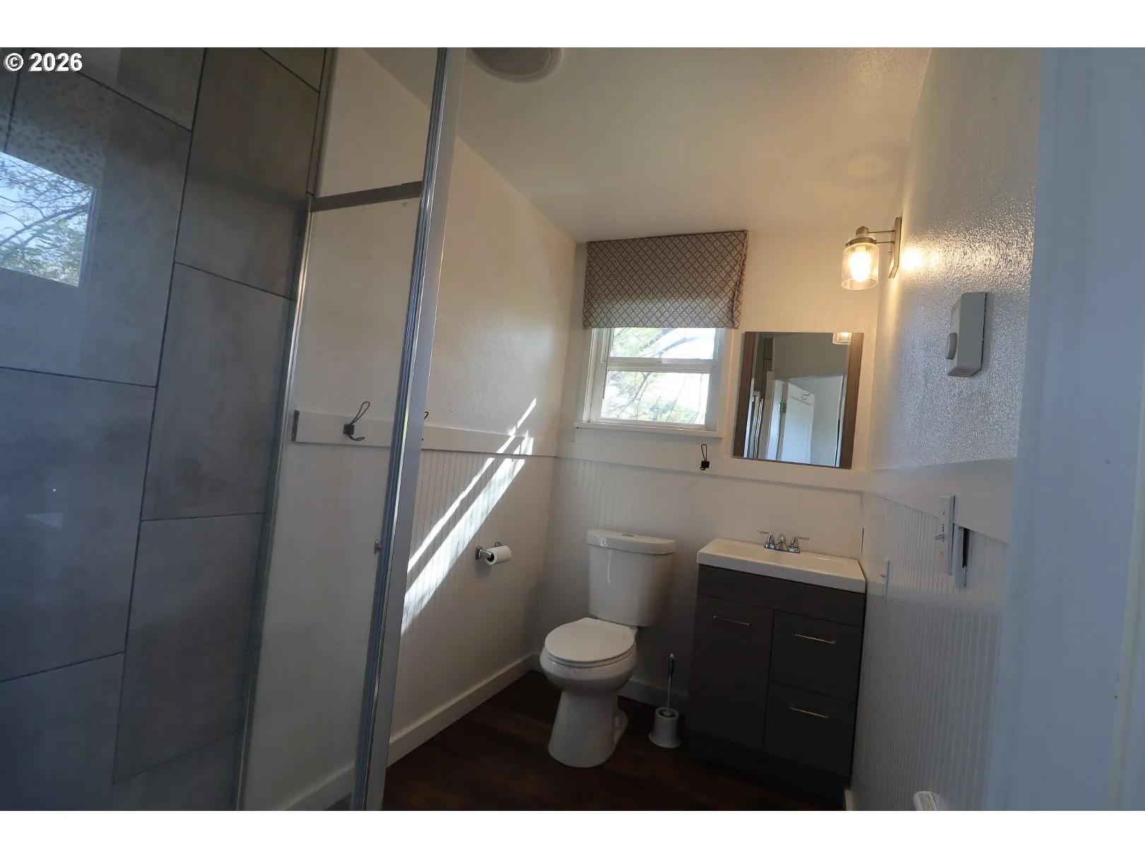Bathroom-Upper