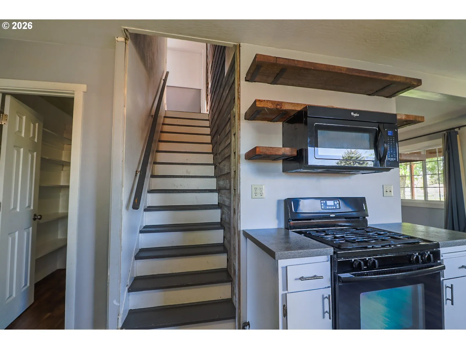 Kitchen-Wide Angle/Fisheye