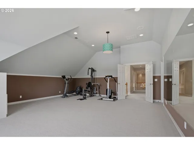 Bonus Room-Upper
