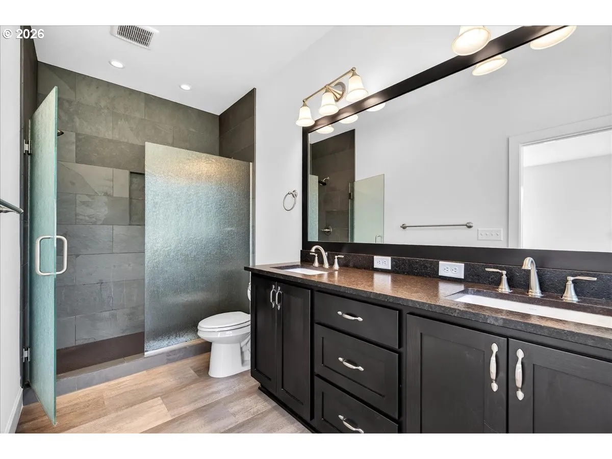 Primary Bedroom-Attached Bathroom