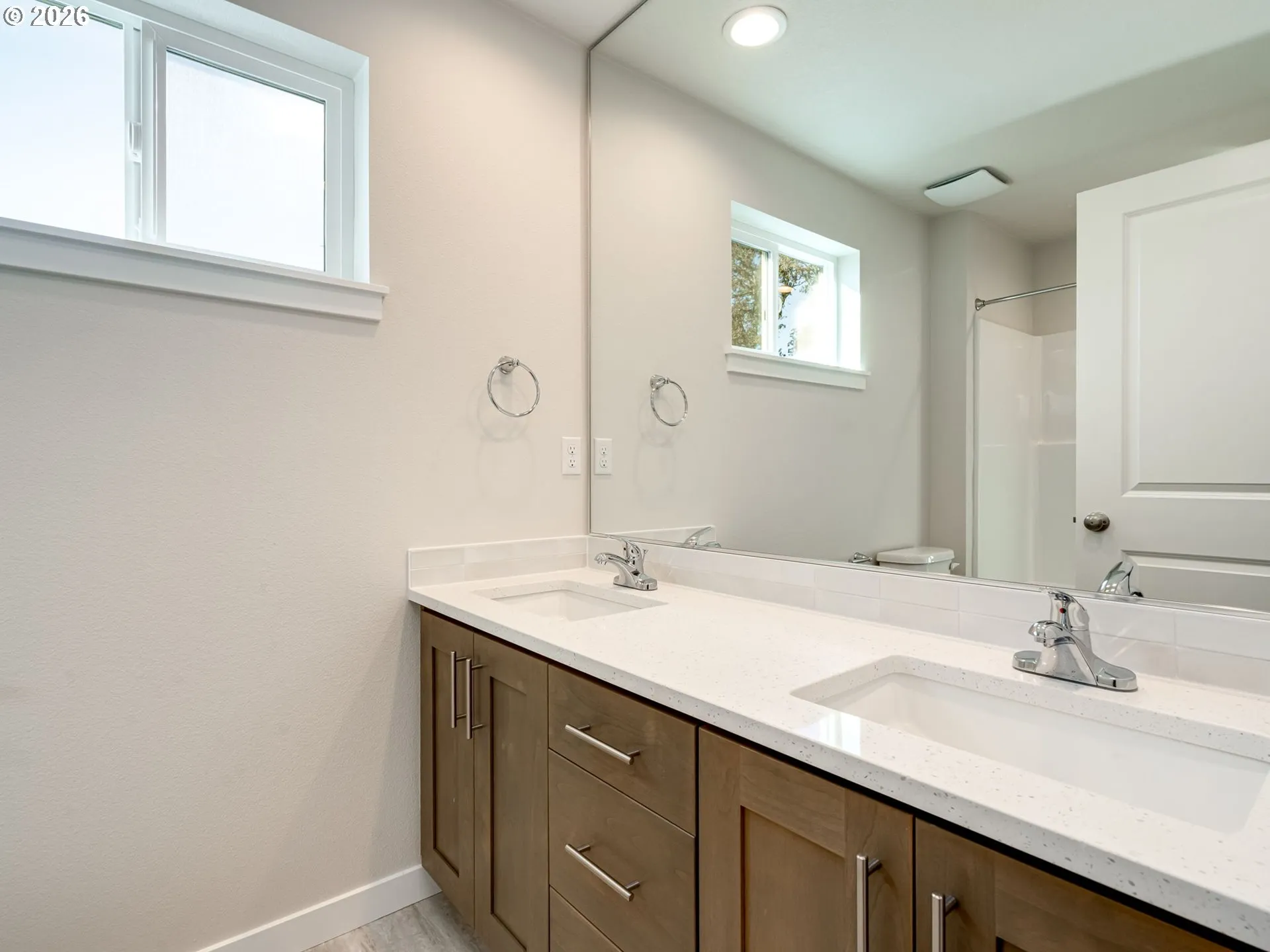 Bathroom-Upper